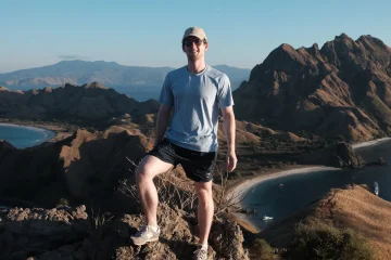 Padar island and pink beach