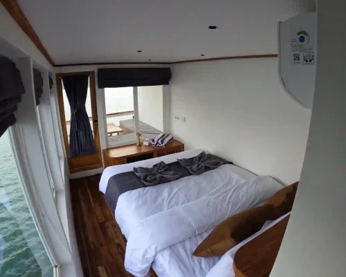 2-master-cabin-lanakila-cruise-2