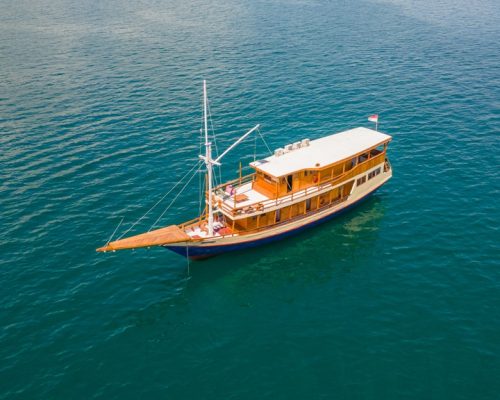 komodo island boat tour - komodo dreamland tour - Copy