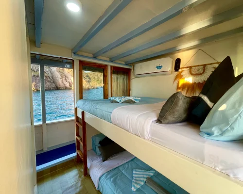 Family Cabin New Pandawa Komodo Liveaboard - Komodo Dreamland Tour 4