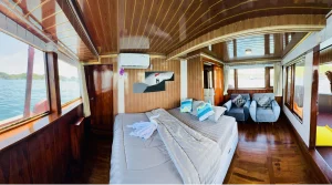 Jawa Cabin Princess Nabila Komodo Dreamland Tour 1