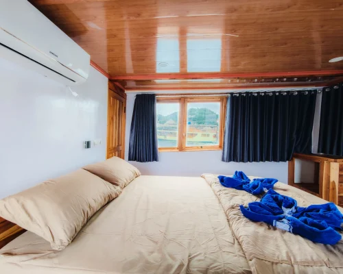 Suite Cabin El Ashar Komodo Liveaboard Komodo Dreamland Tour 2