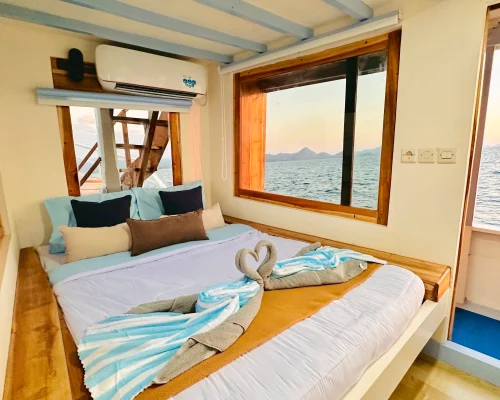 Suite Cabin New Pandawa Komodo Liveaboard - Komodo Dreamland Tour 2