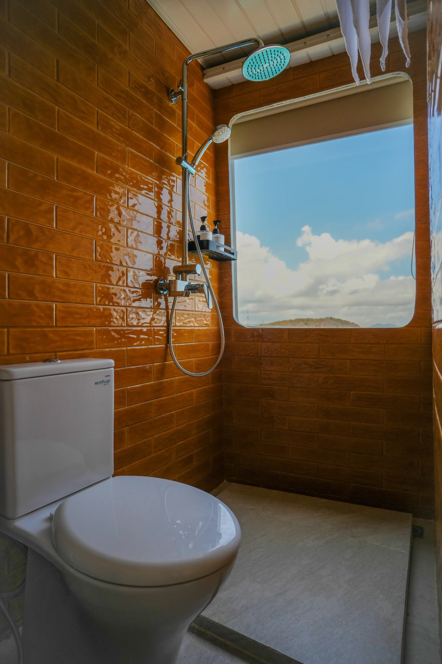 Lamalera Cabin Mosalaki Komodo Liveaboard Komodo Dreamland Tour 2