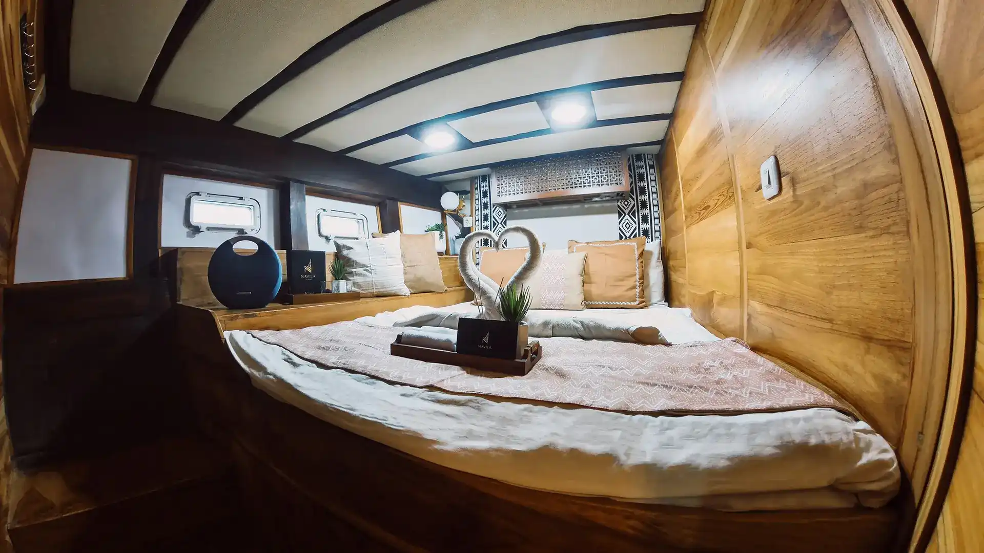 Private Cabin Navila Komodo Liveaboard - Komodo Dreamland Tour 2