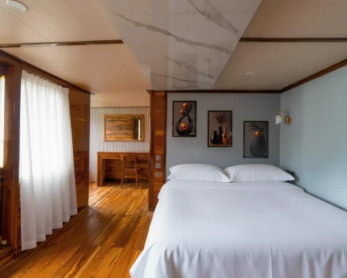 Sandal Cabin Naturalia Phinisi Boat Komodo Dreamland Tour 1