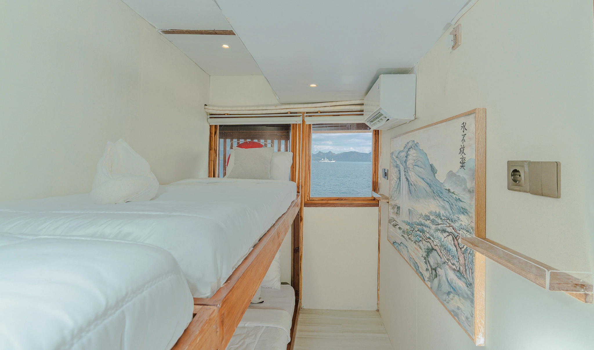 Shared cabin sora phinisi boat komodo dreamland tour 2