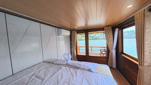 Suite Panoramic Balcony - Arfisyana Indah 02 - Komodo Dreamland Tour 1