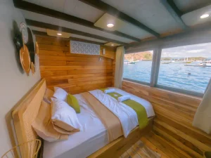 Yumana Deluxe Cabin – Komodo Dreamland Tour 4