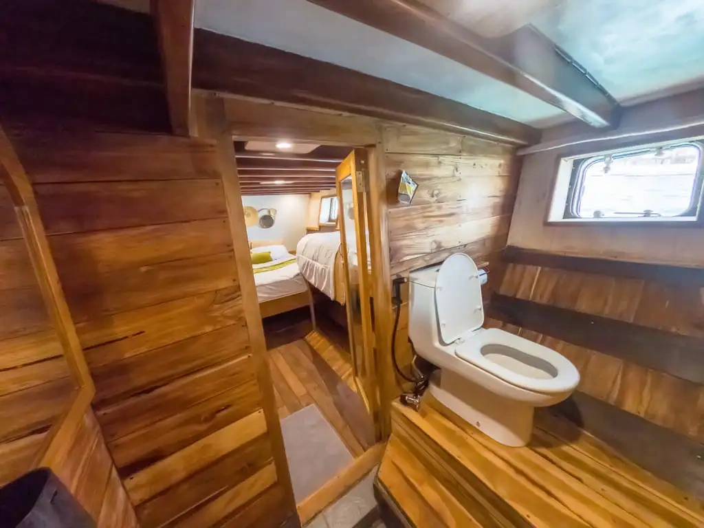 Yumana Superior Cabin – Komodo Dreamland Tour 5