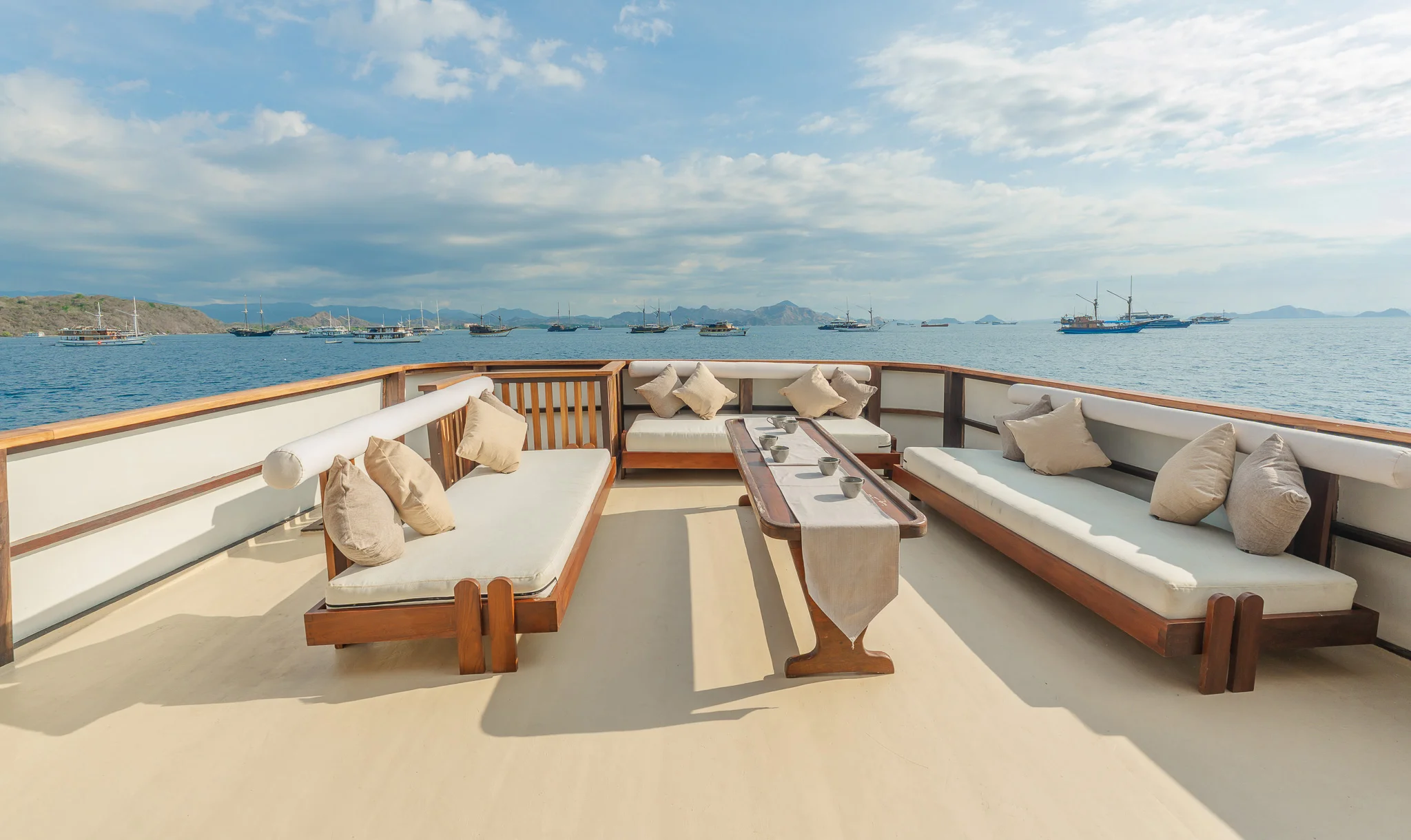 sora phinisi boat komodo dreamland tour 8