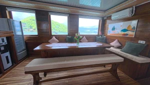 Arfisyana Indah 2 phinisi - Komodo Dreamland Tour 8