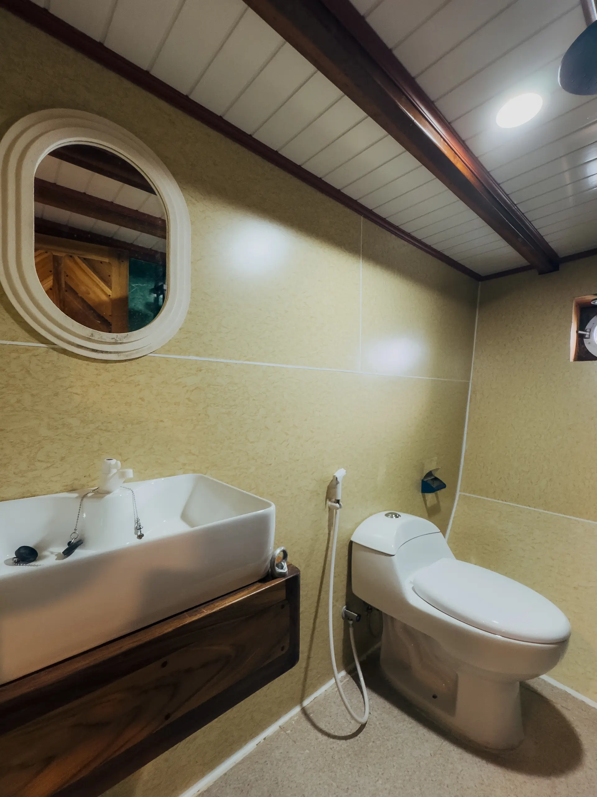 Carnaby II Family cabin 5