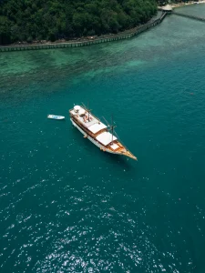 Carnaby II Phinisi 2