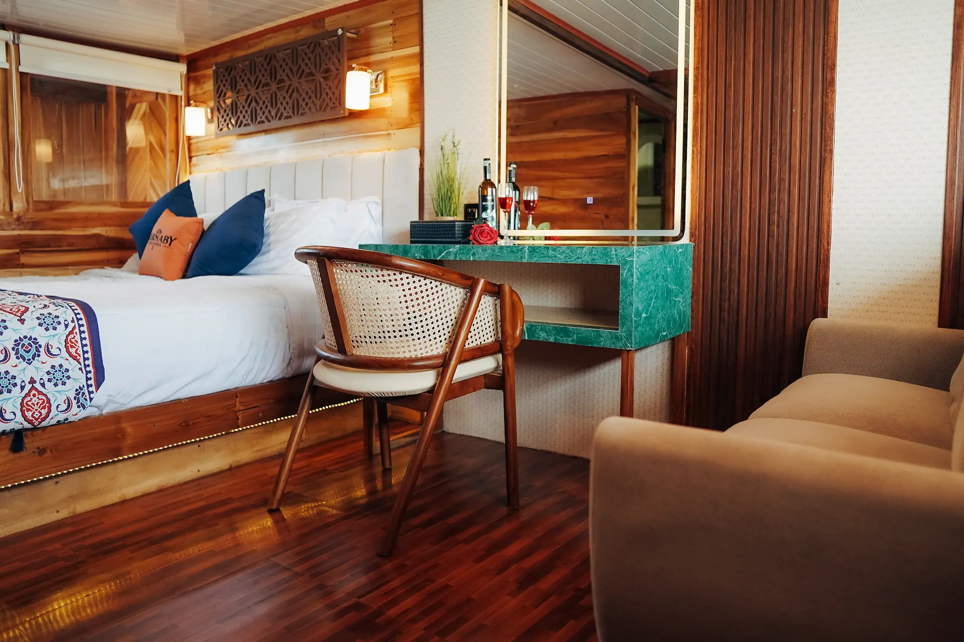 Carnaby II deluxe cabin 4