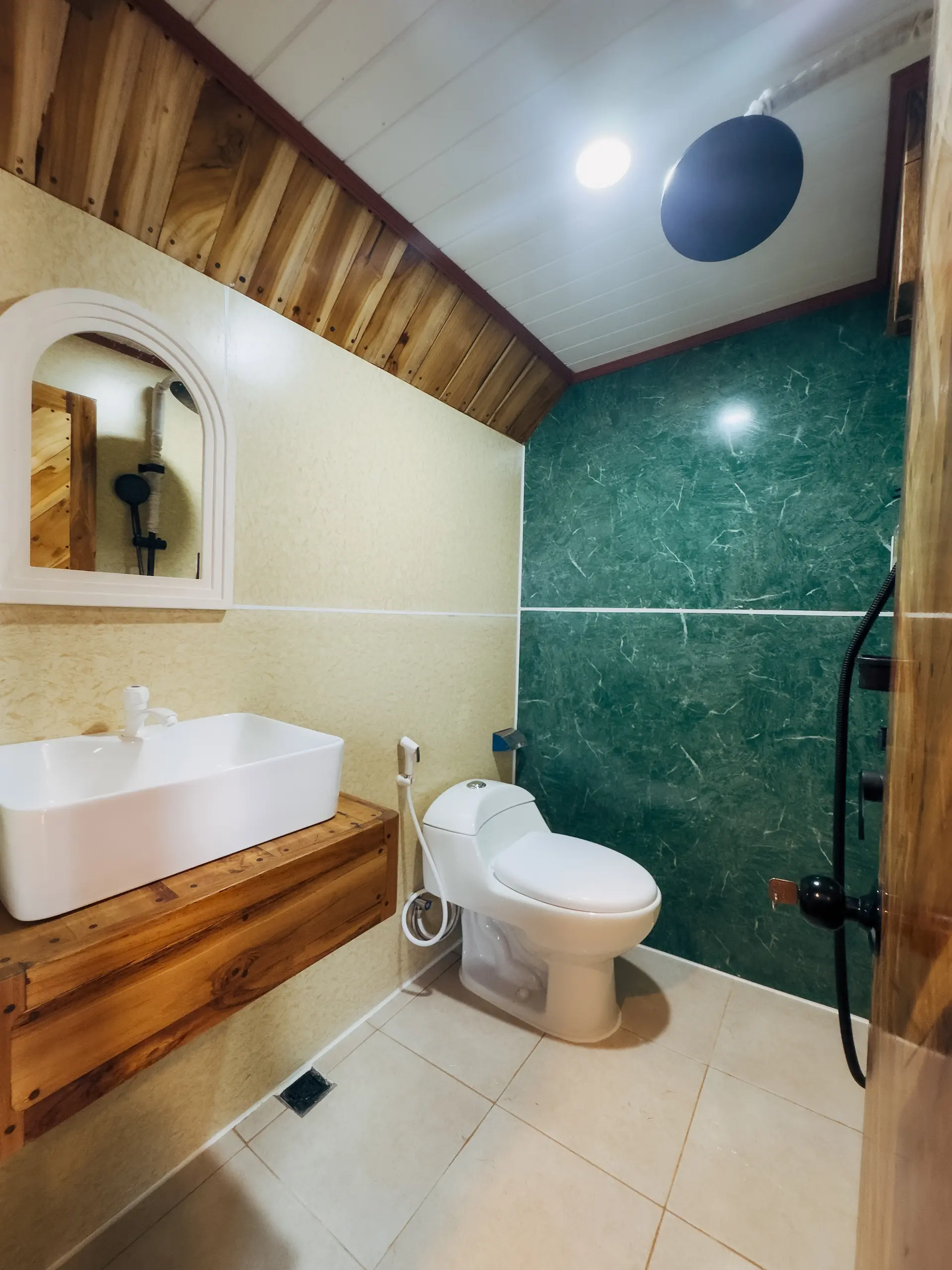 Carnaby II master cabin 3