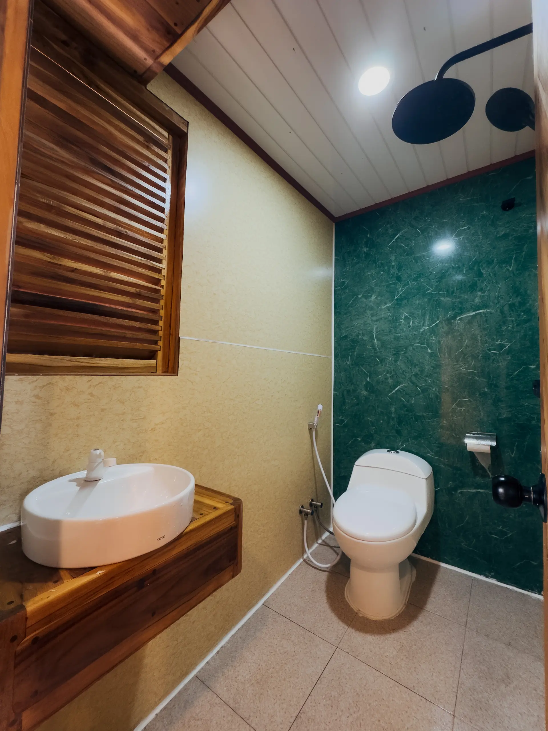 Carnaby II suite cabin 5