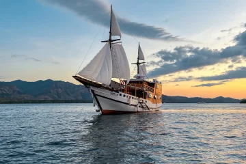 Komodo Boat tour Price