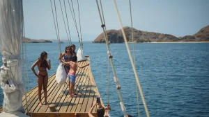 Catnazse Phinisi komodo 2