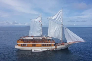 Elrora Phinisi Komodo 4