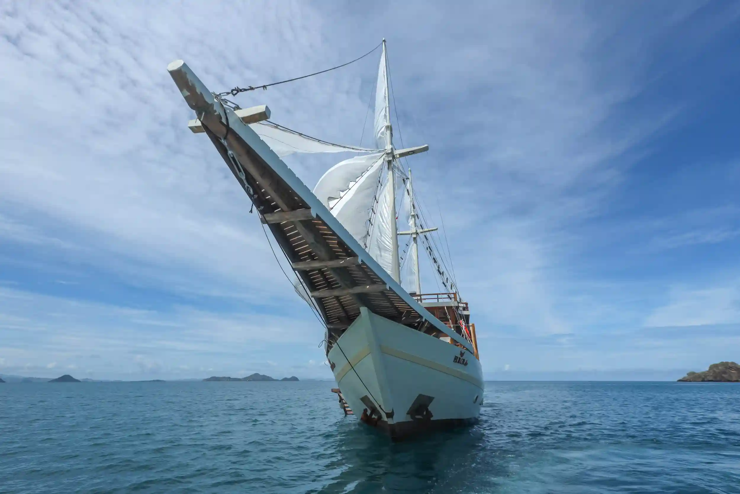 Elrora Phinisi Komodo 6