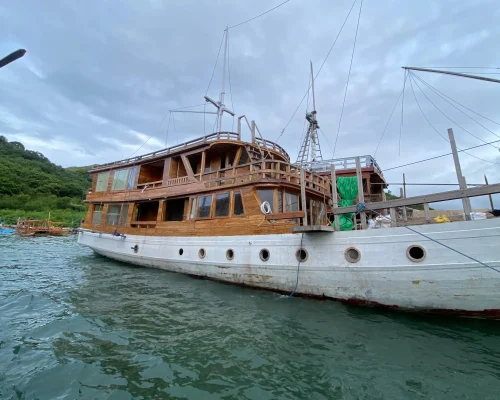 Medina Mecca Phinisi