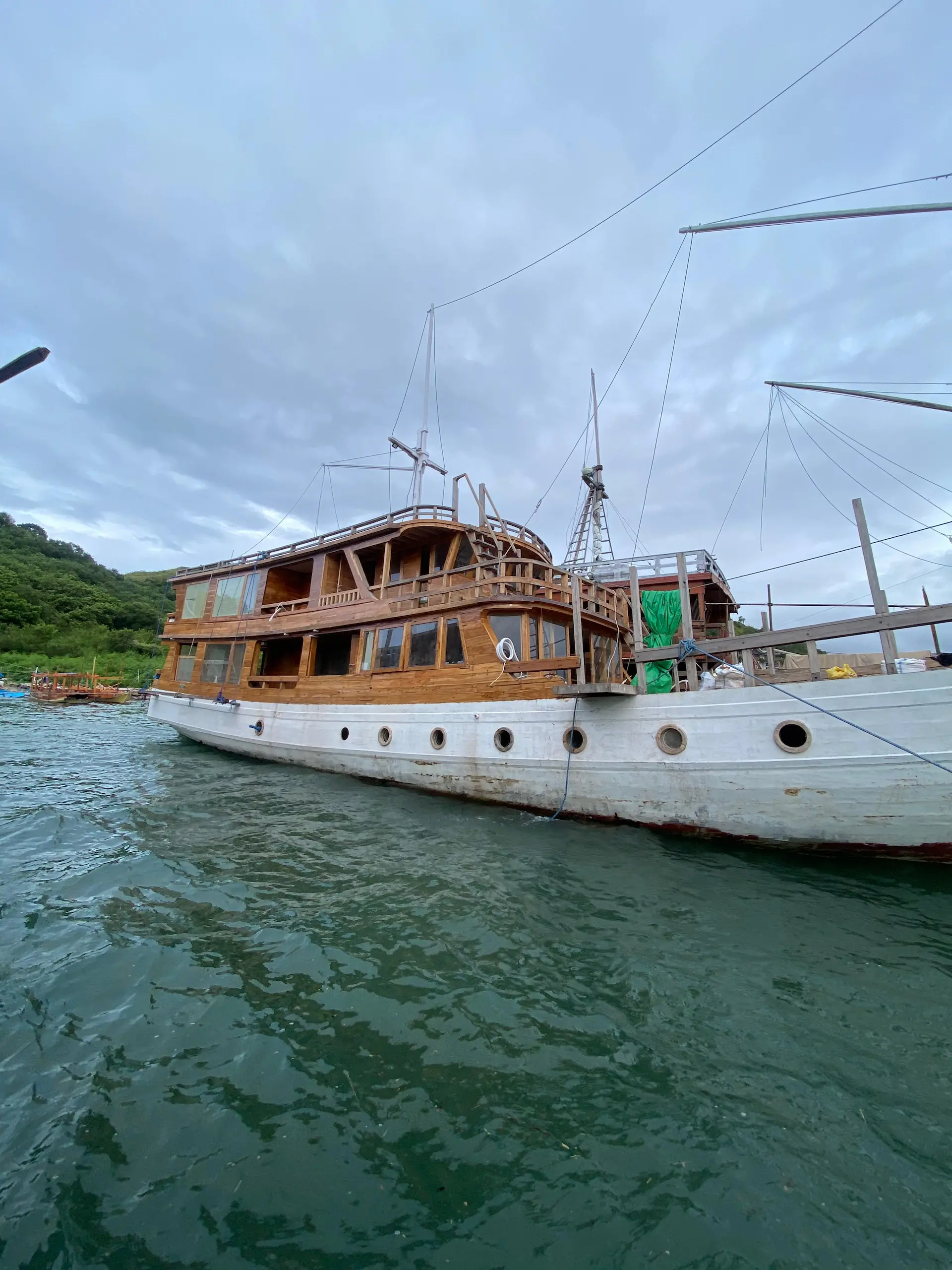 Medina Mecca Phinisi - Komodo Island Boat Tour & Private Charter Medina Mecca Phinisi