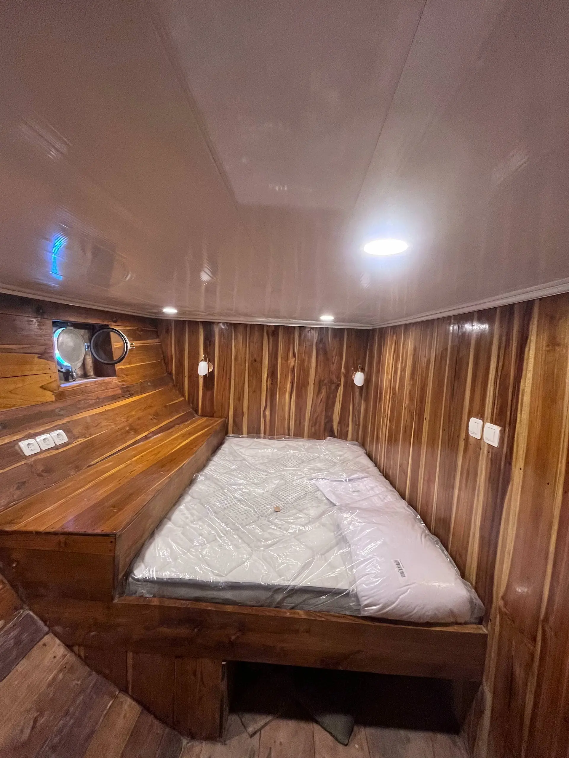 Superior_Cabin_1