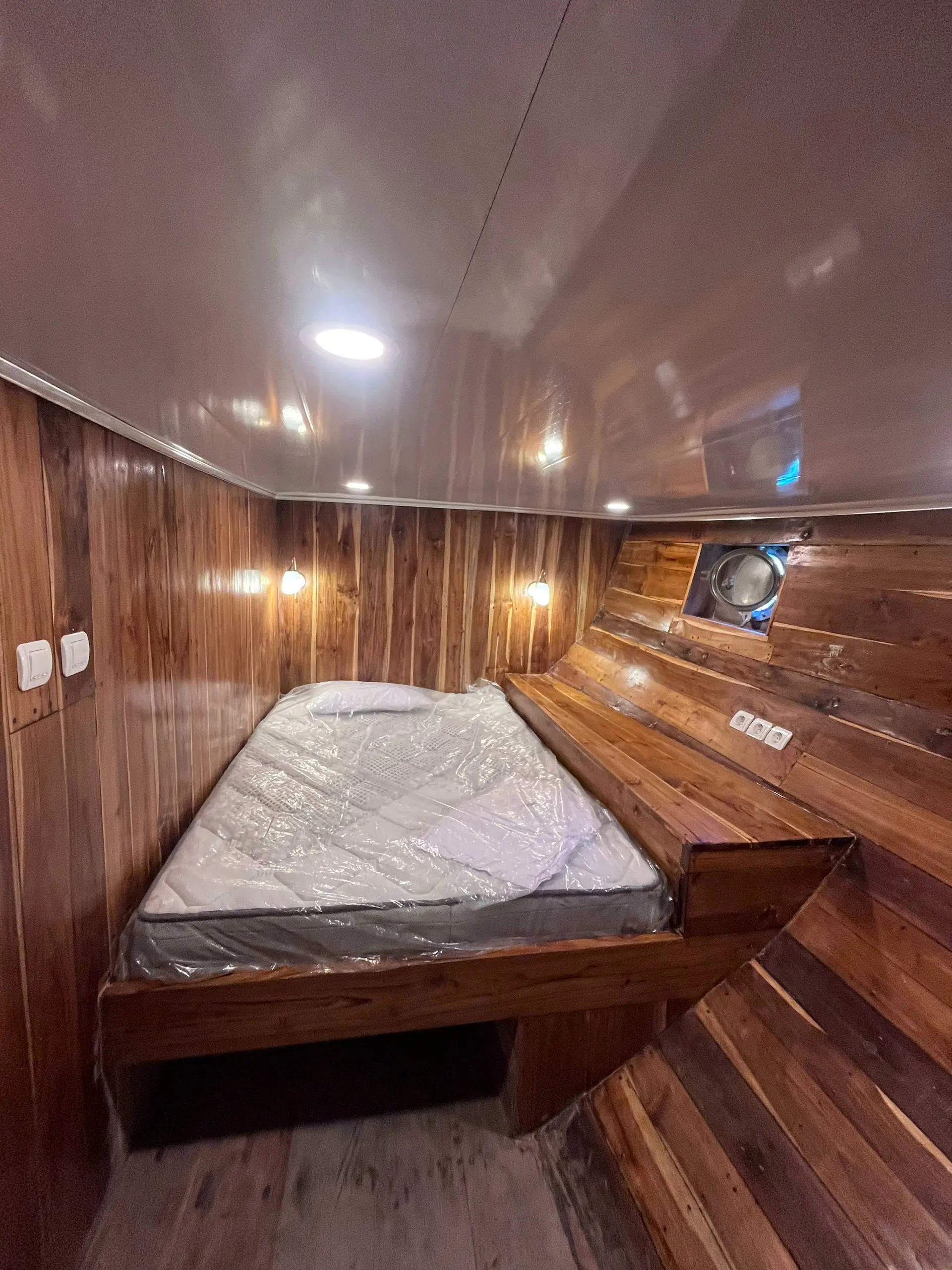 Superior_Cabin_3
