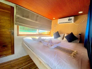 deluxe cabin nadia phinisi 4