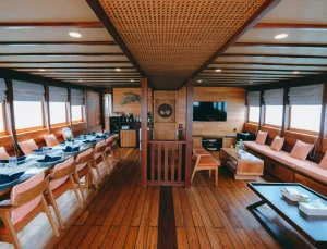 Kanthaka Phinisi Komodo Dreamland Tour 1