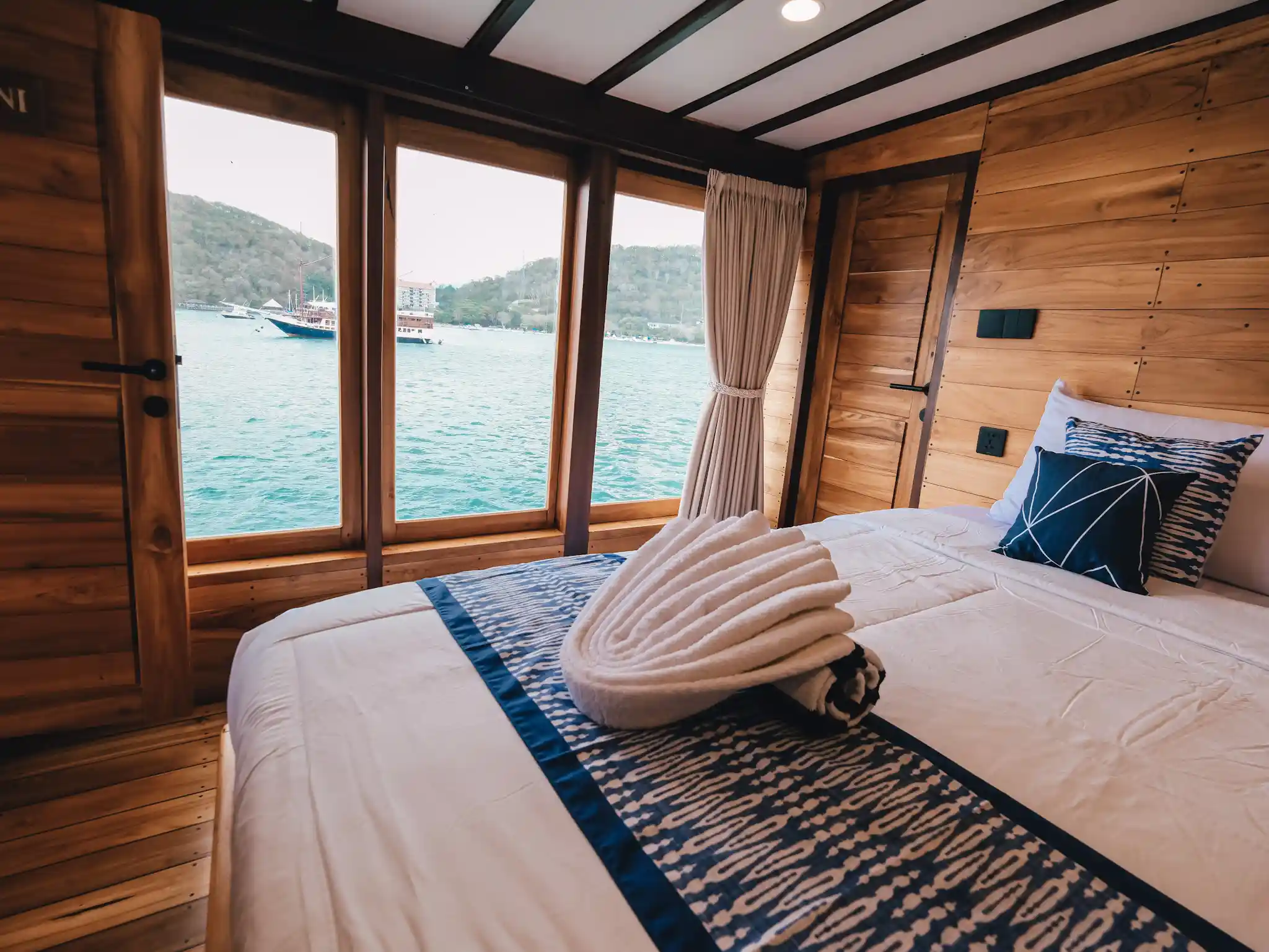 Nandini Cabin Kanthaka phinisi - Komodo Dreamland 3