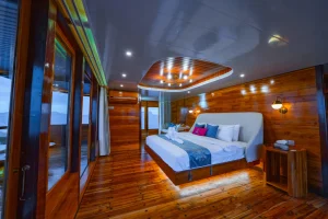 Fortuna Seven angels by Komodo Dreamland Tour 3