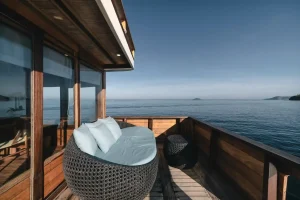 Misool Cabin Elbark cruise phinisi komodo 6