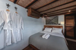 Rote and Selayar Cabin Elbark cruise phinisi komodo 3