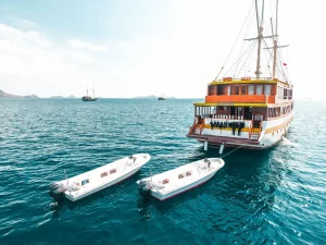 Seven angels phinisi by Komodo Dreamland Tour 12