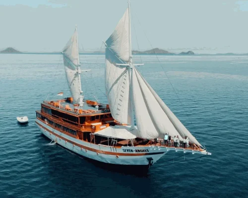 Seven angels phinisi by Komodo Dreamland Tour 17 DISPLAY IMAGE