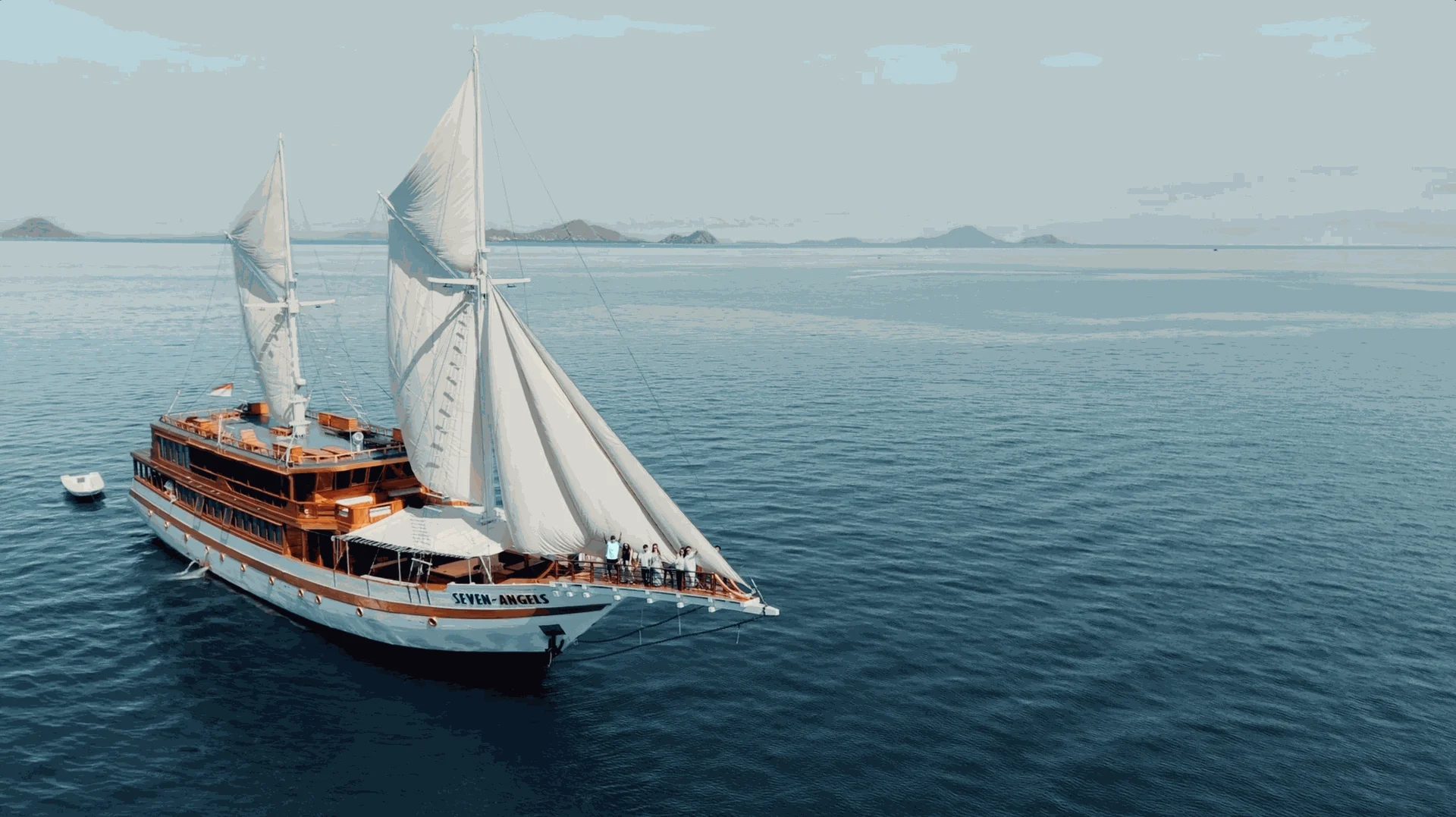 Seven Angels Phinisi - Luxury Komodo Island Boat Tour & Private Charter Seven angels phinisi by Komodo Dreamland Tour 17