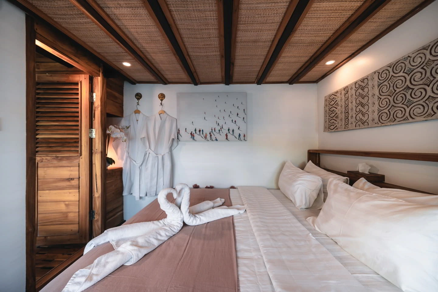 Weh and Mentawai Cabin Elbark cruise phinisi komodo 4